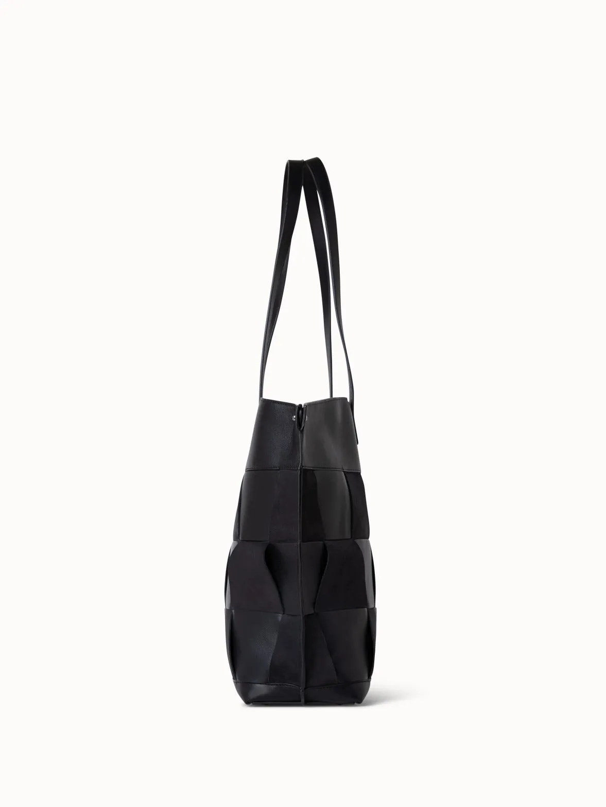 Ai Medium Shoulder Tote