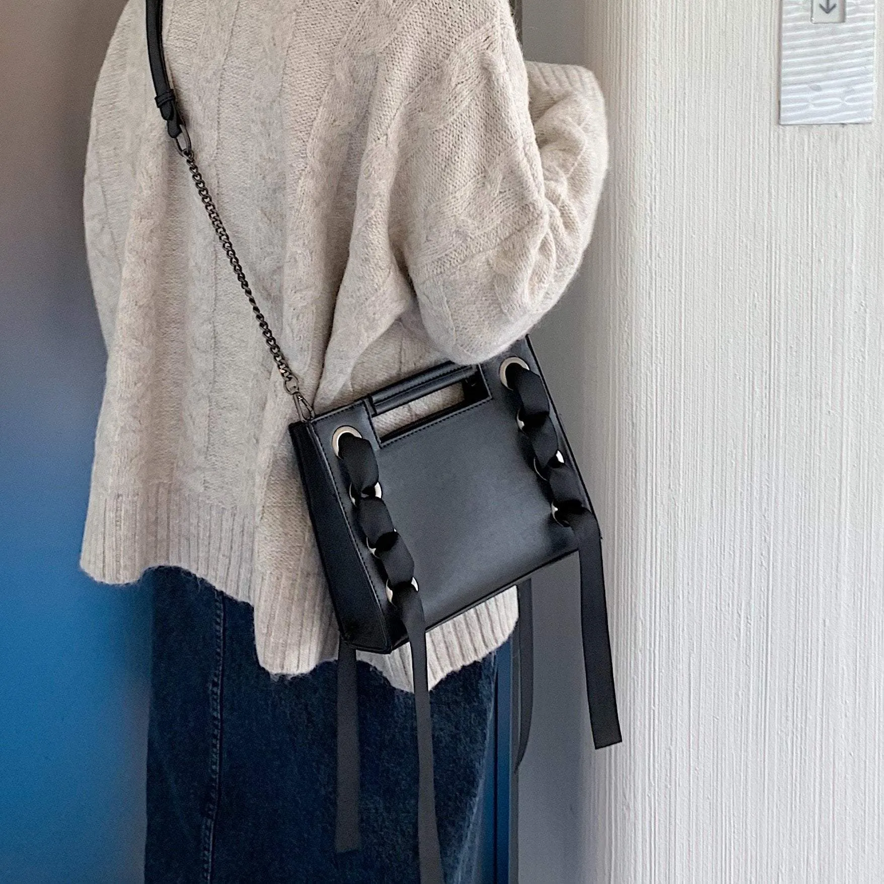 Elegant Ribbon Thin Chain Strap Small Black Shoulder Bag