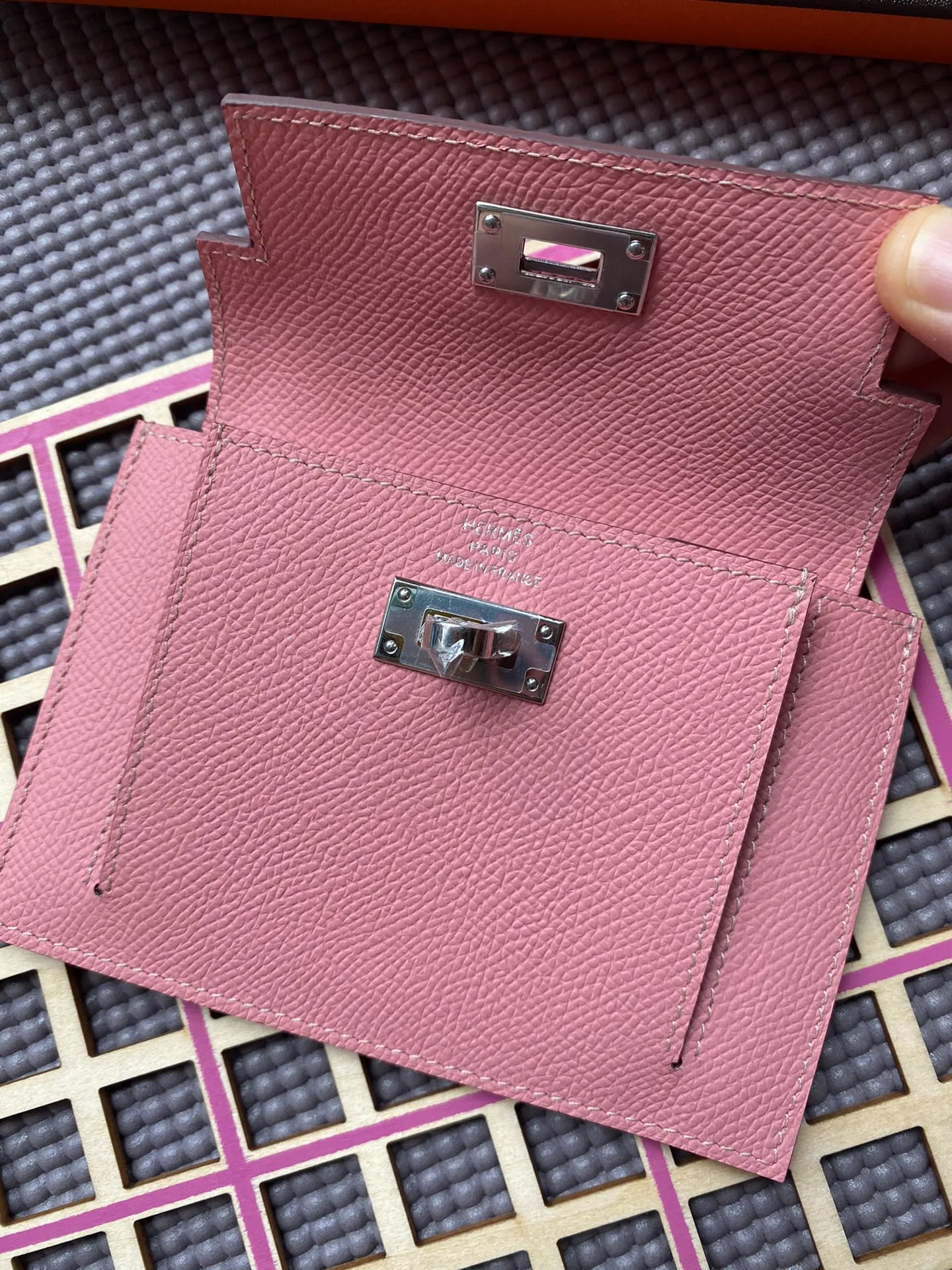 HM Kelly Pocket 13.5 Pink Epsom Shw