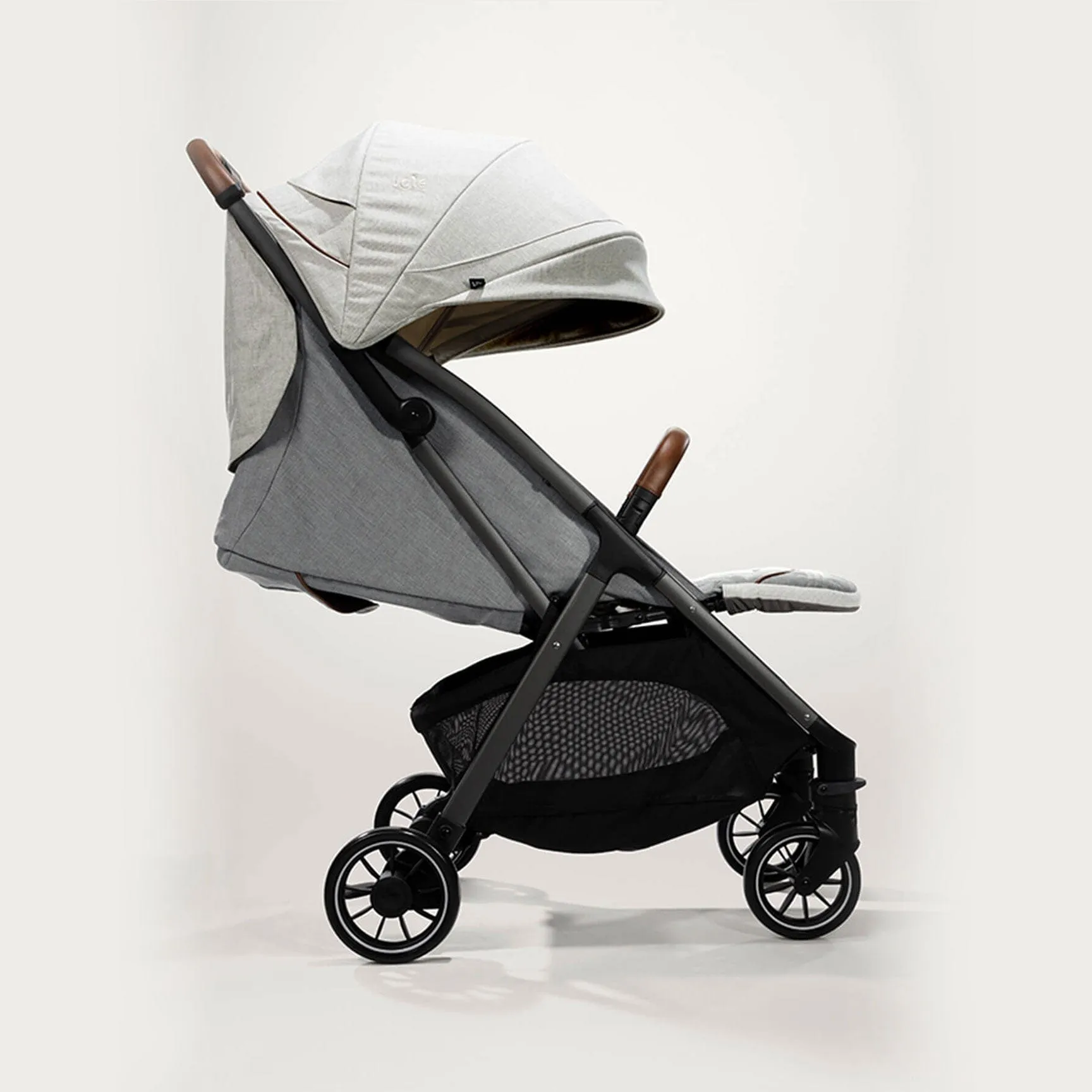 Joie Parcel Signature Stroller in Oyster