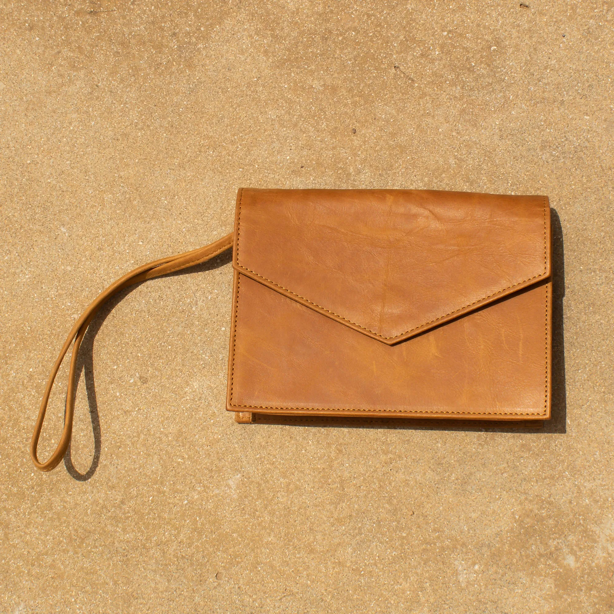 Leather Enveloppe Wallet Bag