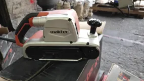 Maktec By Makita 940W 100x610mm Belt Sander | Model : M-MT941