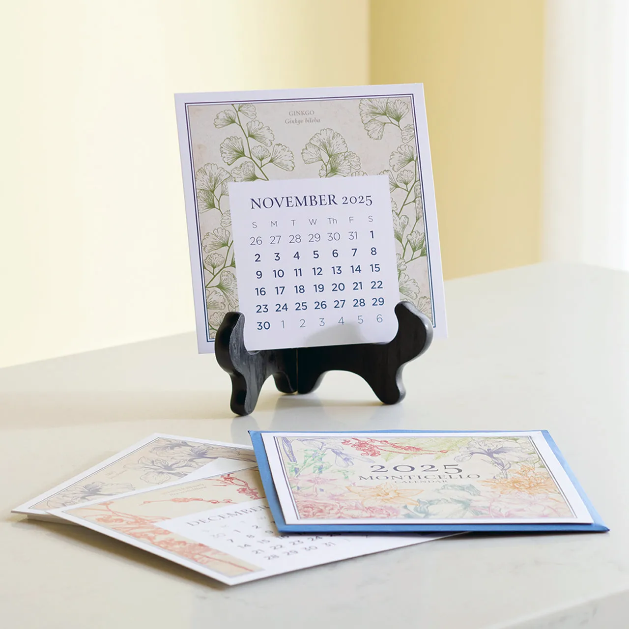 Monticello 2025 Desk Calendar & Stand