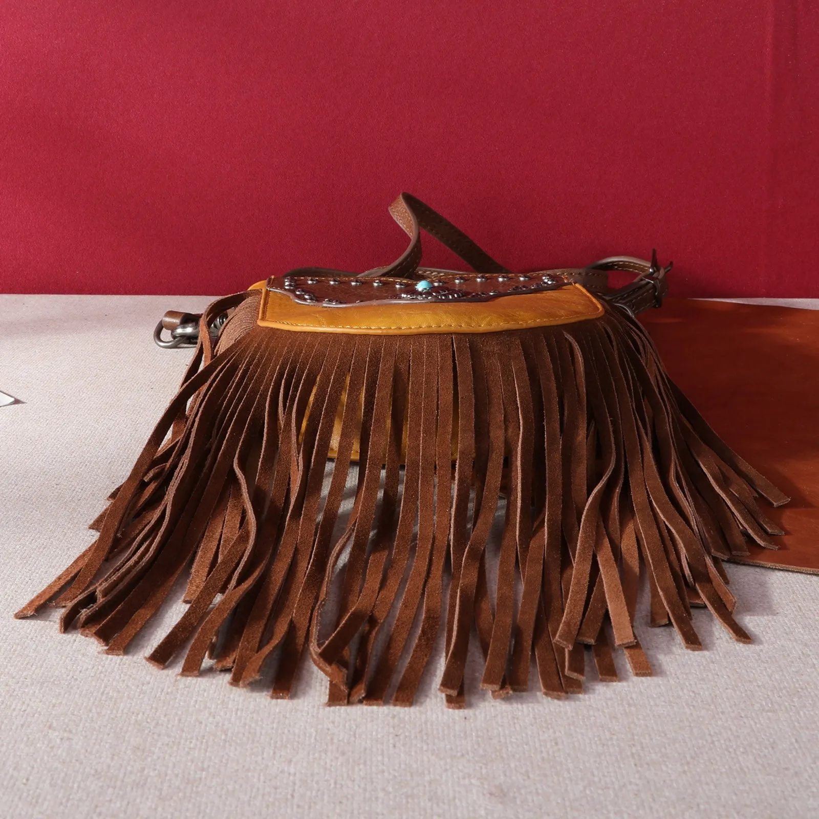 MW1243-8366 Montana West  Fringe Concho Crossbody