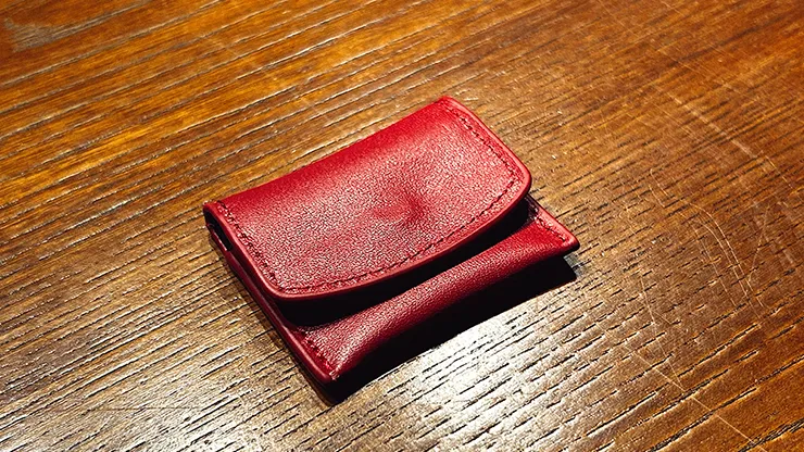 The Cowhide Coin Wallet (Red) by Bacon Magic - Trick